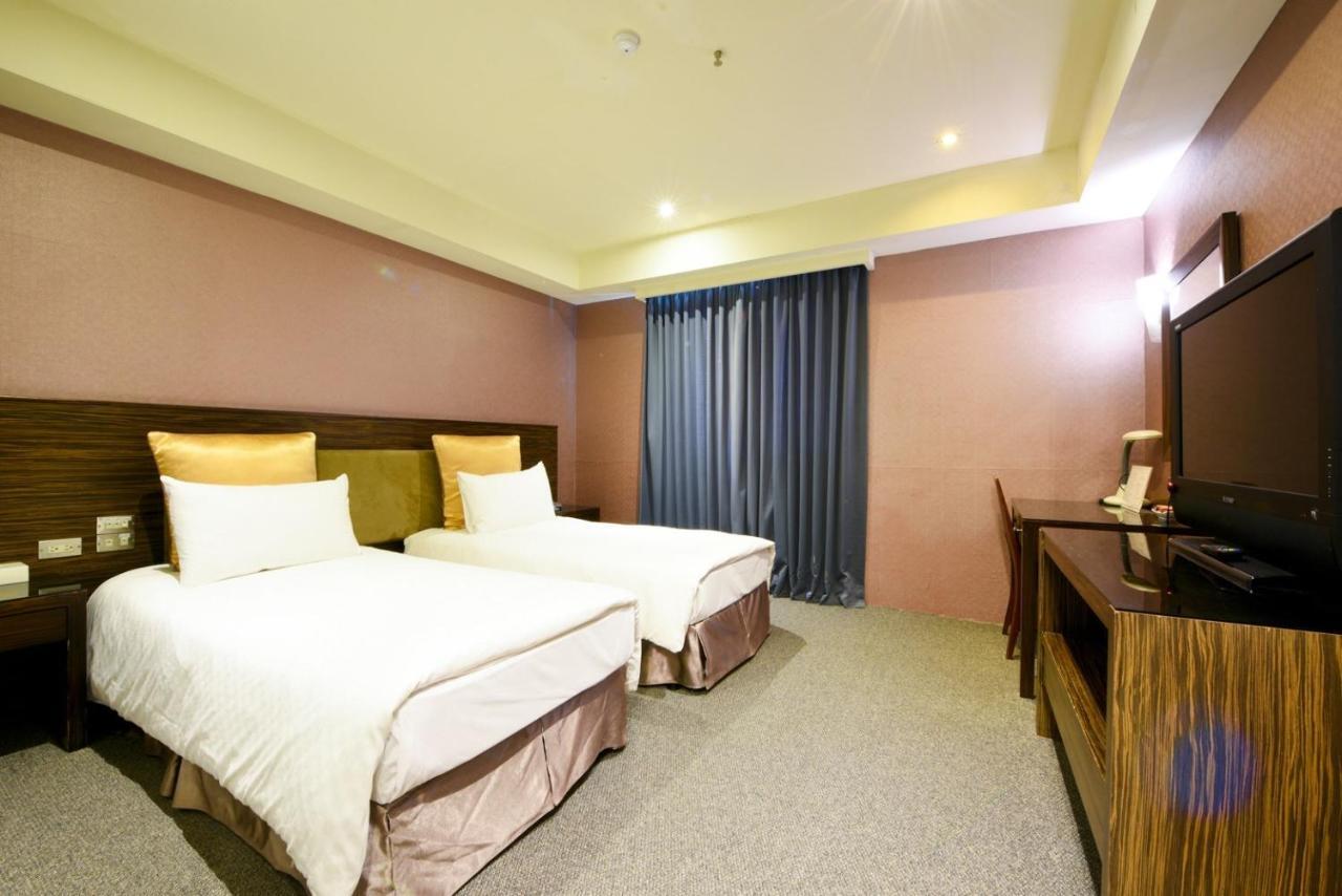 H.M.Hotel Hsinchu stad Exteriör bild